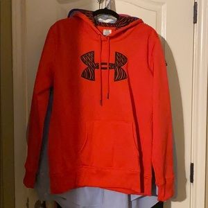 Red under armor pull over